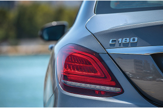 Mercedes-Benz C180 9G-Tronic 156Ps 